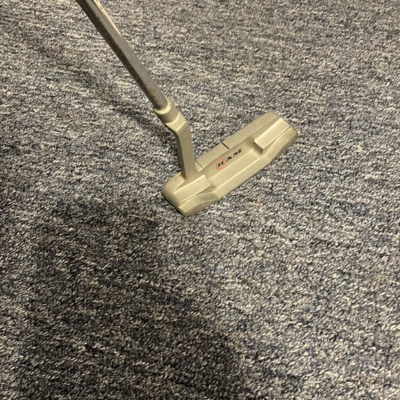 Putter - Picture 2 of 3